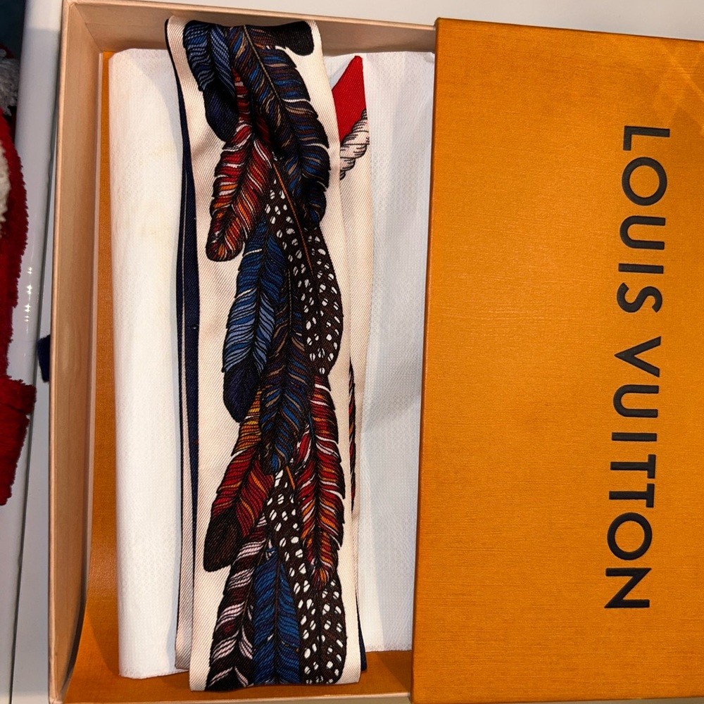 BRAND NEW…100% silk Louis Vuitton Silk Bandeau